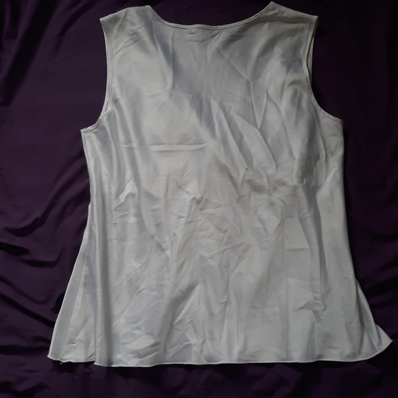 Daisy Fuentes Sleeveless Top - Picture 2 of 3